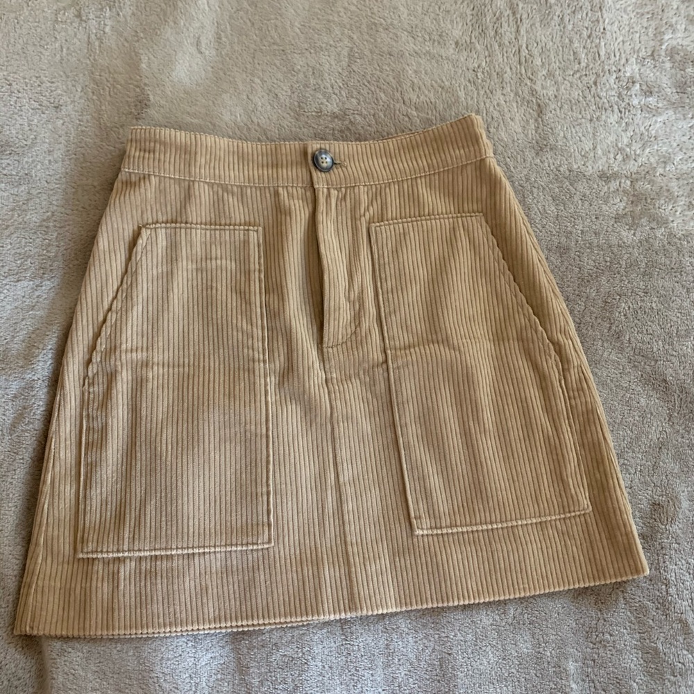BRAND NEW H&M Tan Corduroy Skirt
